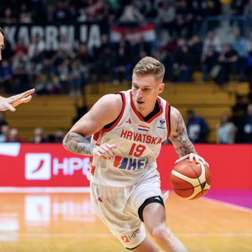 Luka Samanic bergabung dengan Baskonia