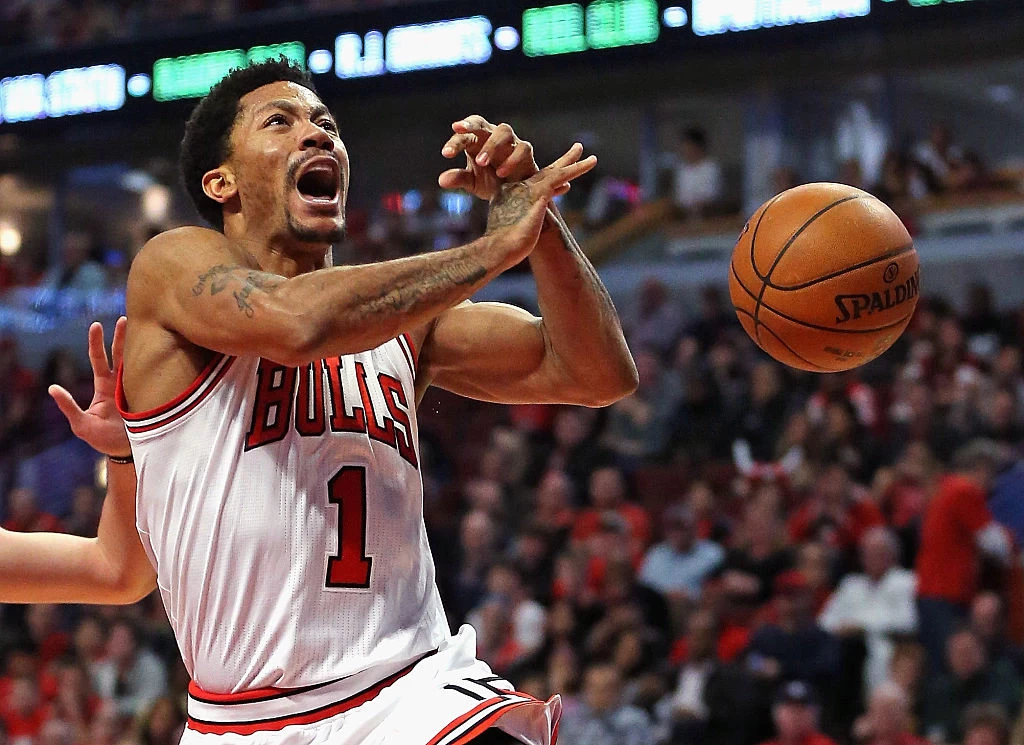 Bukan Patung, Derrick Rose Hanya Ingin Bulls Pensiunkan No. 1