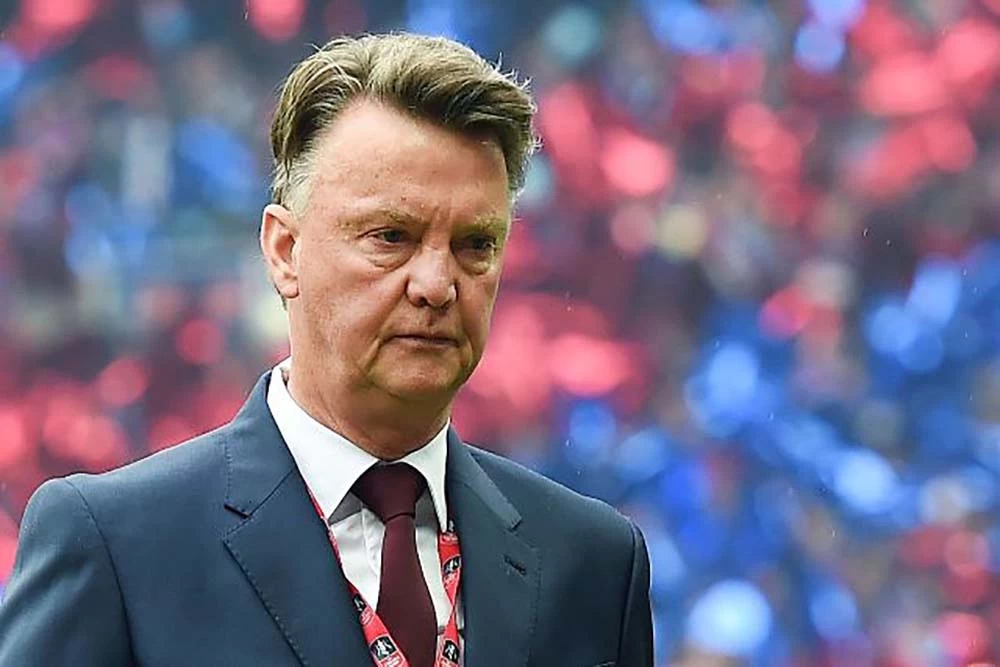 Bocoran Media Spanyol: Louis van Gaal jadi Direktur Teknik Timnas Indonesia, Patrick Kluivert Pelatih