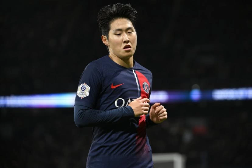 PSG Ogah Lepas Lee Kang-In ke Arsenal