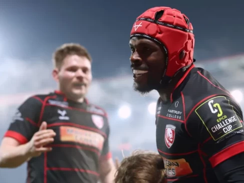 Gloucester Wades melaju ke babak play-off