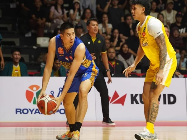 Pebasket Avan Seputra mencapai 1.000 poin di Indonesian Basketball League