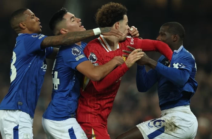 Everton Vs Liverpool: Sebuah Pukulan buat The Reds