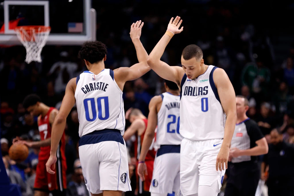 Delapan Pemain Cedera, Mavericks Sanggup Menahan Gempuran Heat