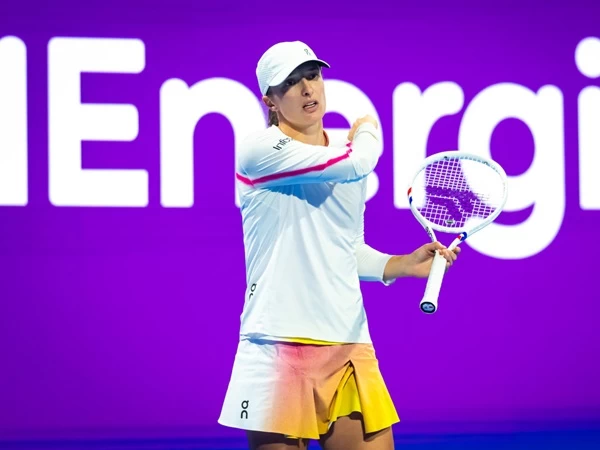 Perjalanan impresif petenis berkebangsaan Polandia, Iga Swiatek di Qatar Open, Doha musim 2025 berakhir di tangan petenis berkebangsaan Latvia, Jelena Ostapenko.